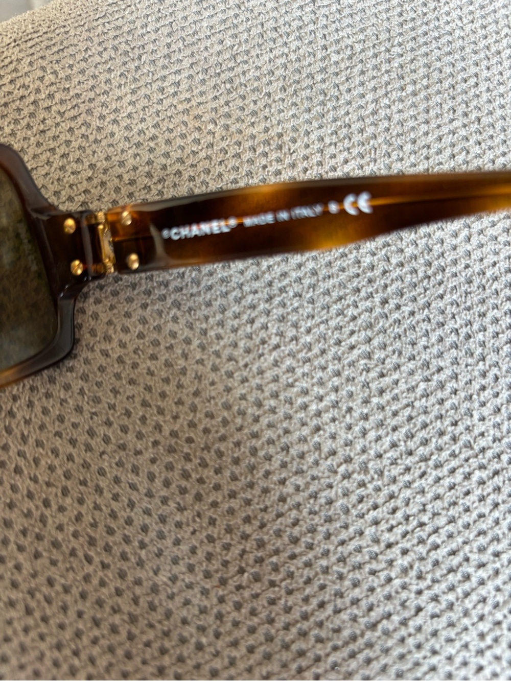 CHANEL Tortoiseshell Sunglasses with Gold CC Logo - Picture 3 of 8
